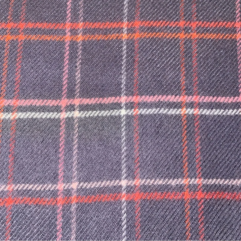 Lands' End‎ Men's Navy and Red Plaid Acrylic Scarf